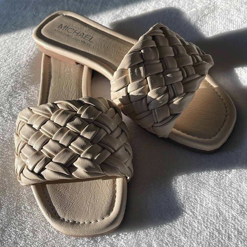 Women’s Michael Shannon Flat Braided Sandals • Size 8 • NEW & NEVER WORN BEFORE!